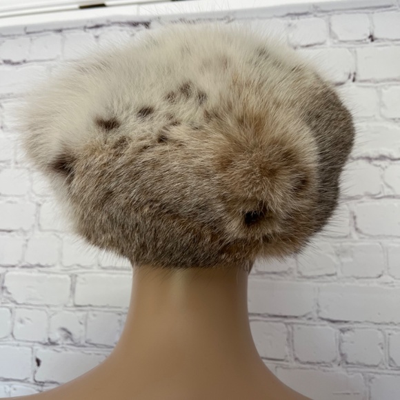fur hat with beak (real fur) main image 8